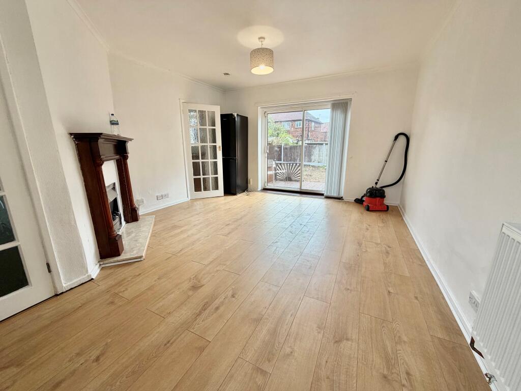House in Nottingham - View 2