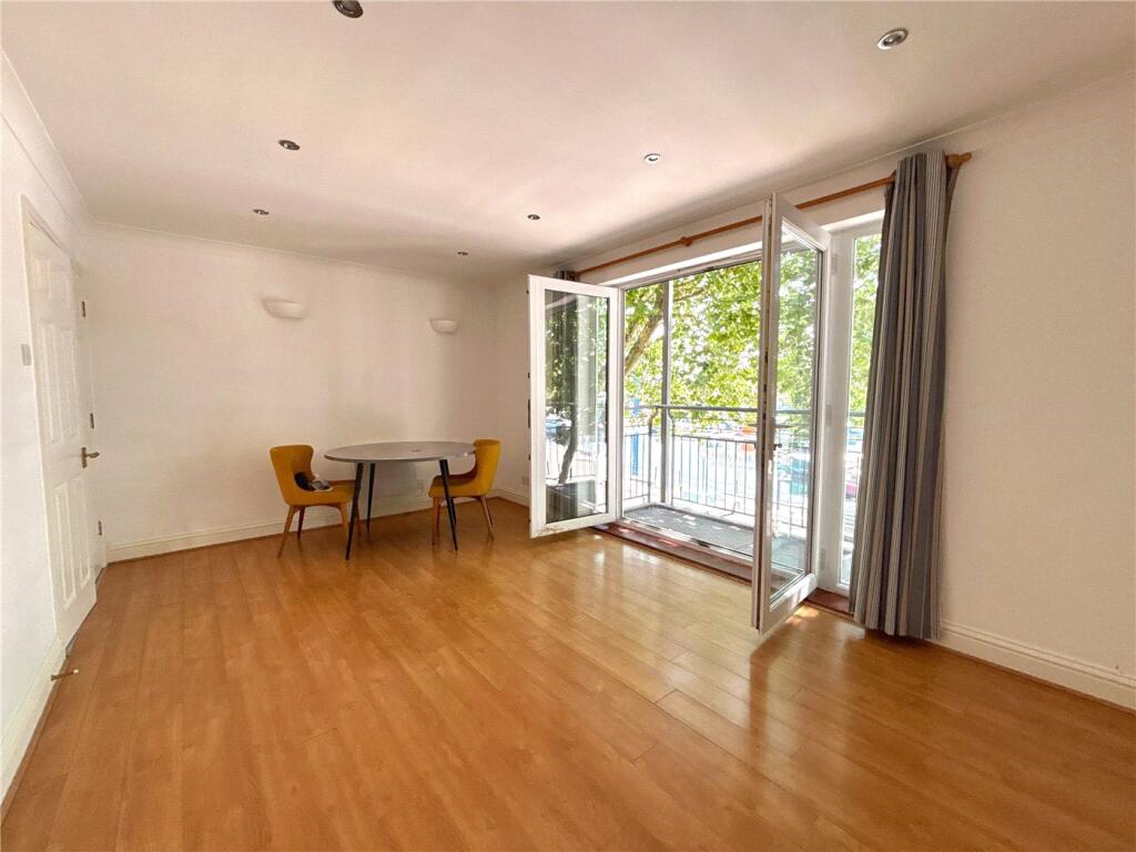 Apartment in London - View 3