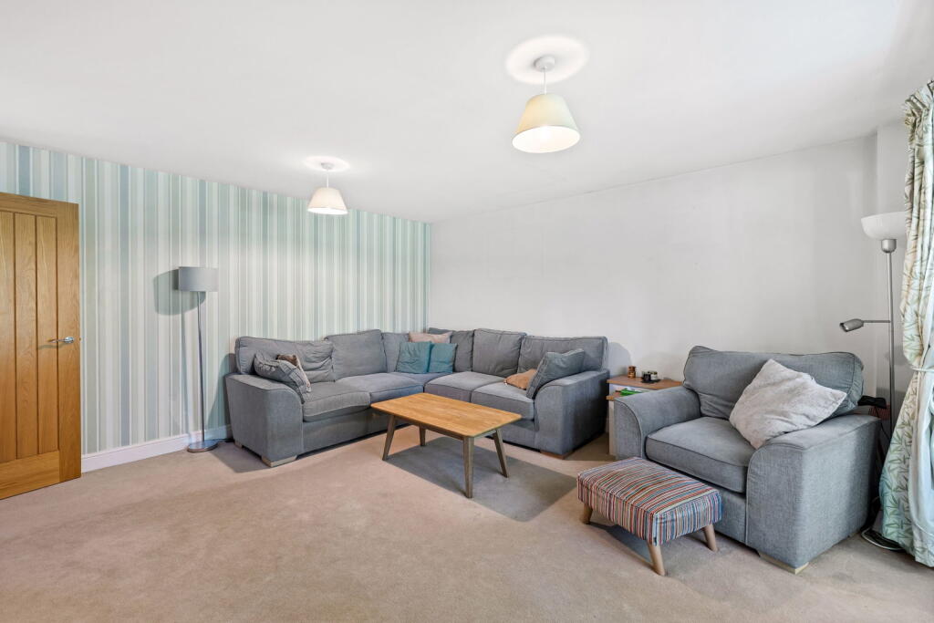 House in Mid Sussex, Haywards Heath - View 3