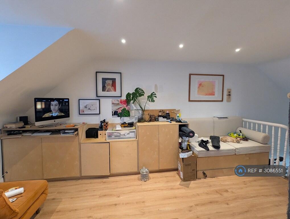 Apartment in London - View 4