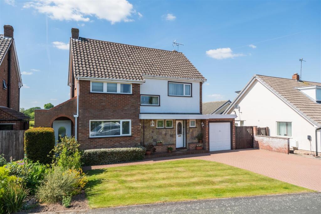 3-bed detached on Rookery Drive, Tattenhall, £399,950