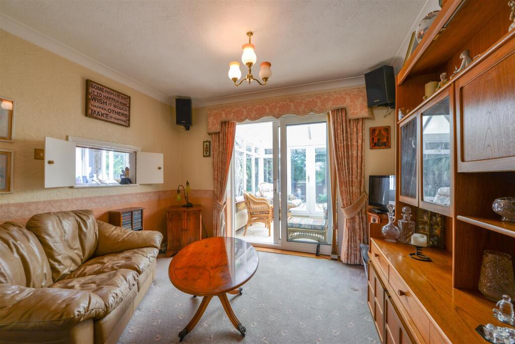 House in Tonbridge and Malling, Aylesford - More