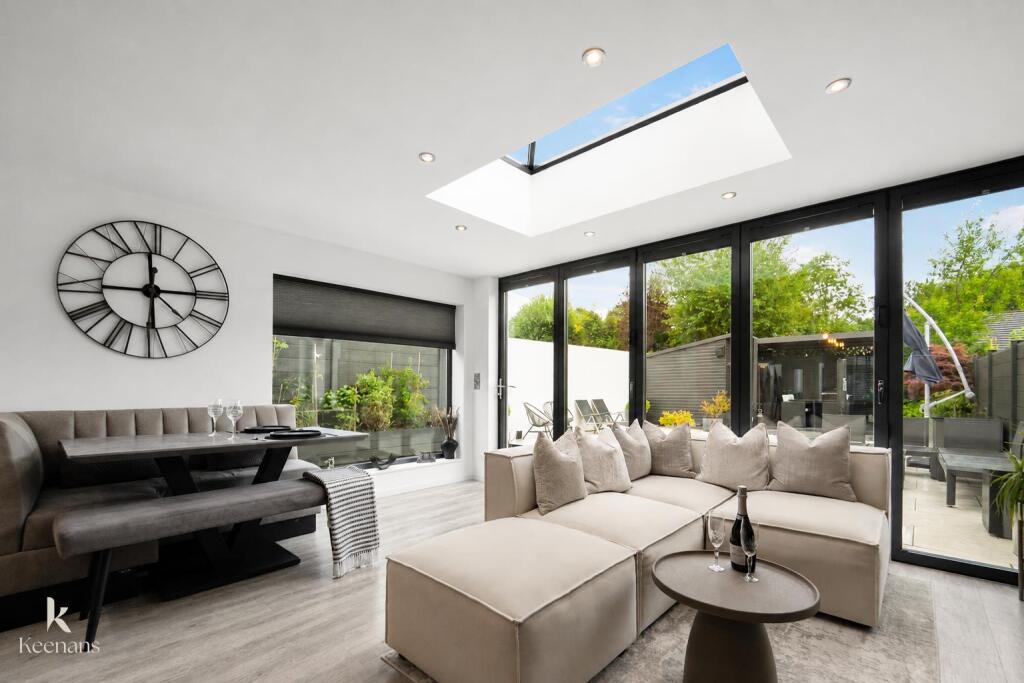 House in Burnley, Lancashire - View 2