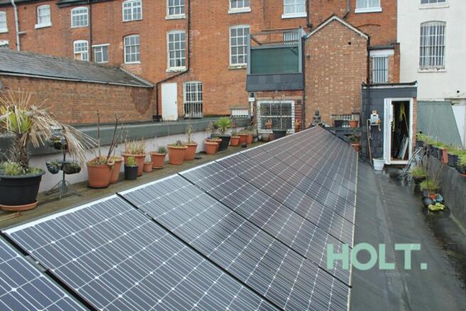 solarpanels roof.jpg