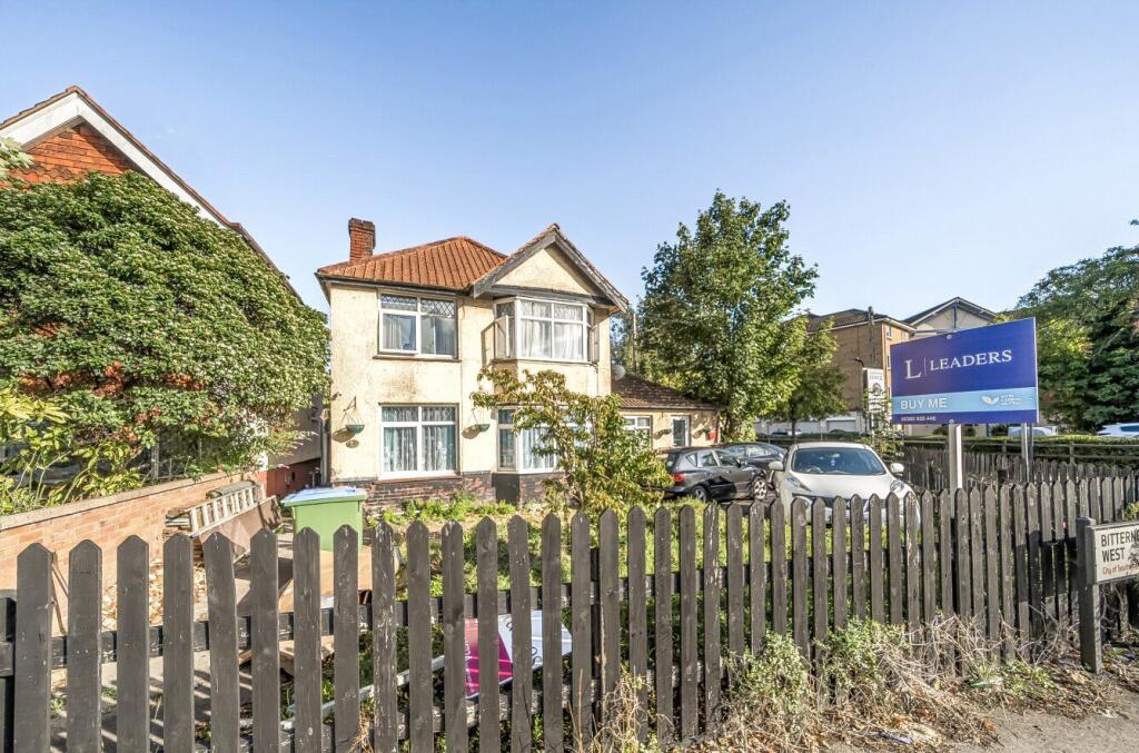 House in Southampton - View 2