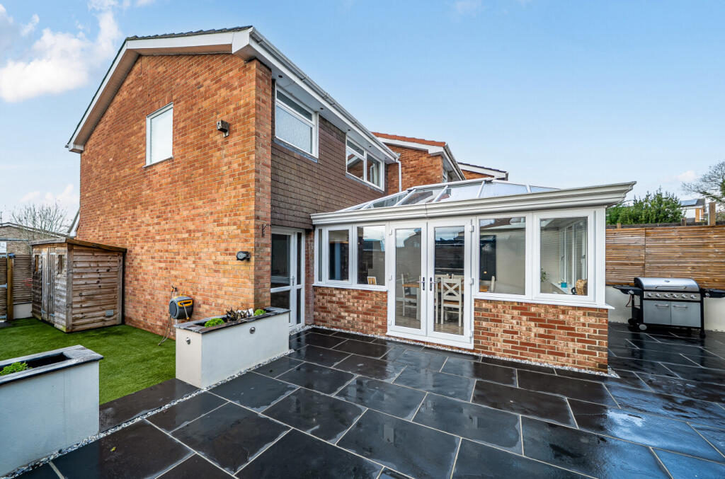 Main image of property: Robin Close, Alton, Hampshire, GU34