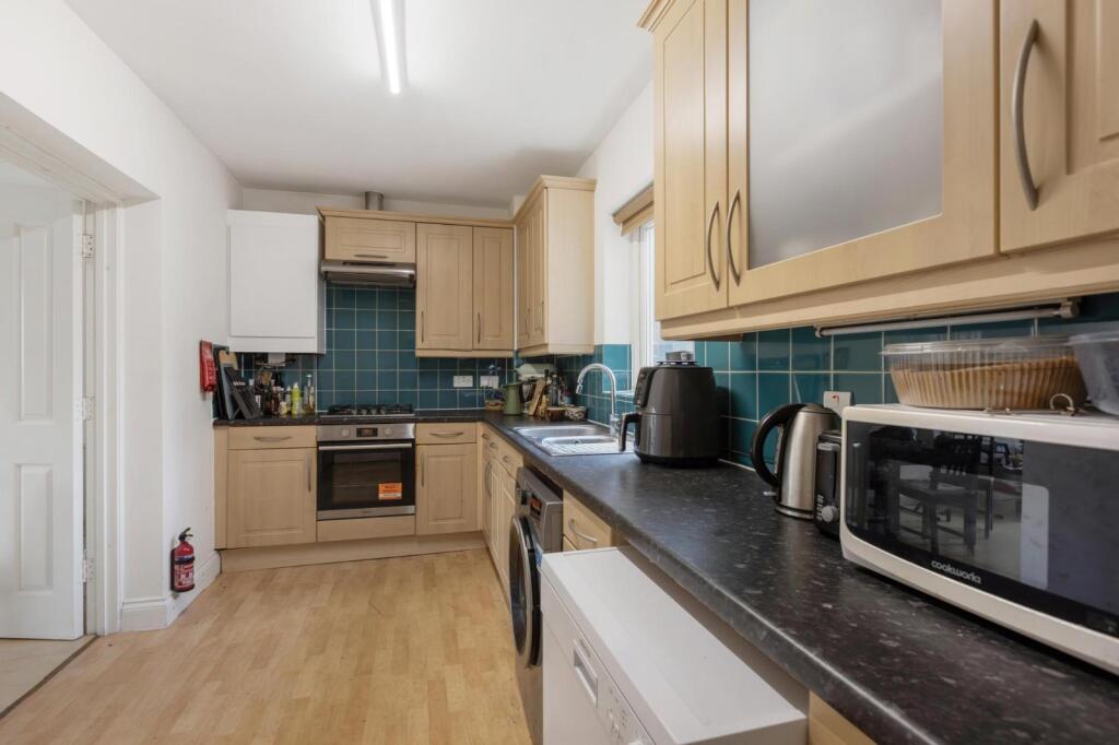 Apartment in London - View 5