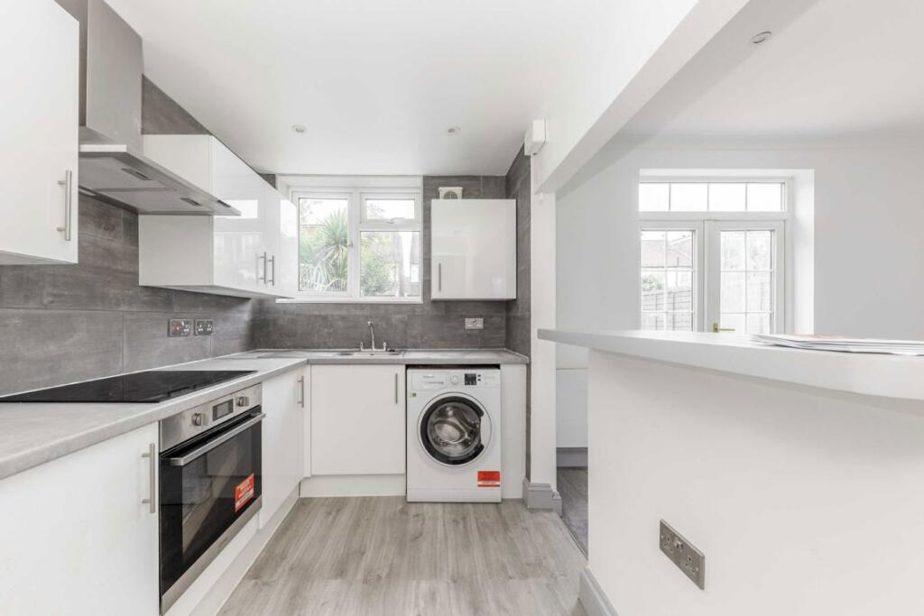Main image of property: Carnforth Road, Streatham