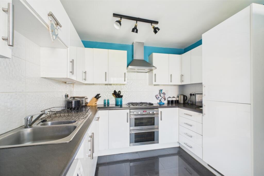 Johnson Drive, Leighton Buzzard, LU7 photo 4
