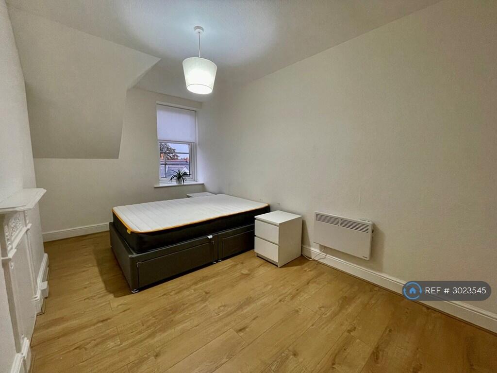 Apartment in Bournemouth - More