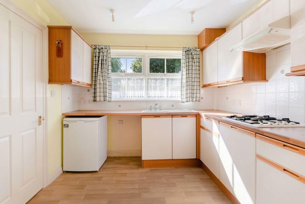 House in Tonbridge - More