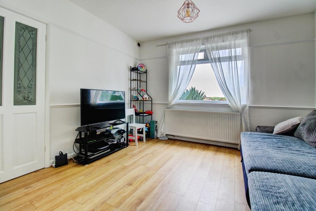 House in Tamworth, Staffordshire - View 4