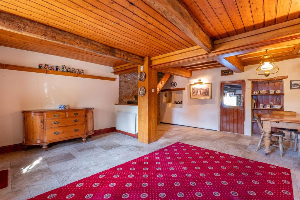 House in Preston - More