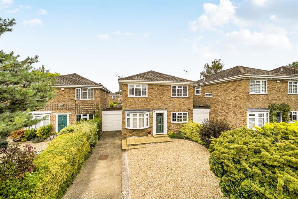 Main image of property: McCarthy Way, Finchampstead, Berkshire, RG40 4UB