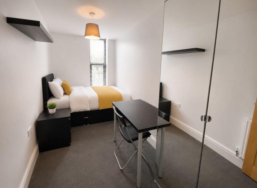 Main image of property: Flat 5, 2 Millicent Road, West Bridgford, Nottingham