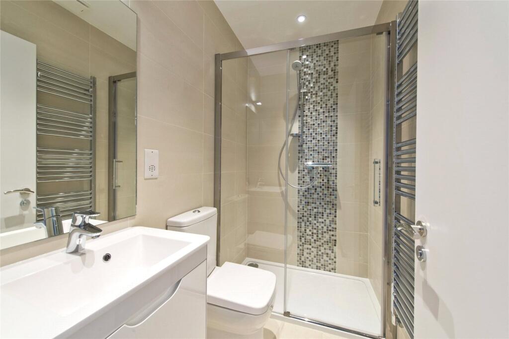 Apartment in London - More