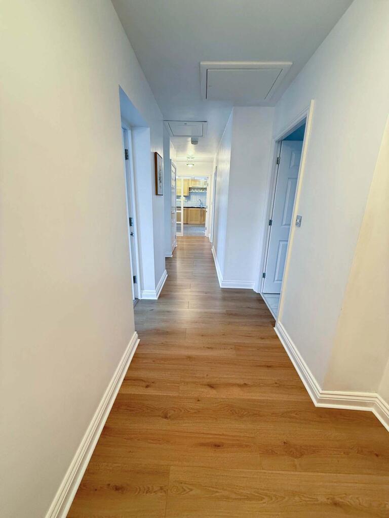 Apartment in Sefton, Liverpool City Region - View 5