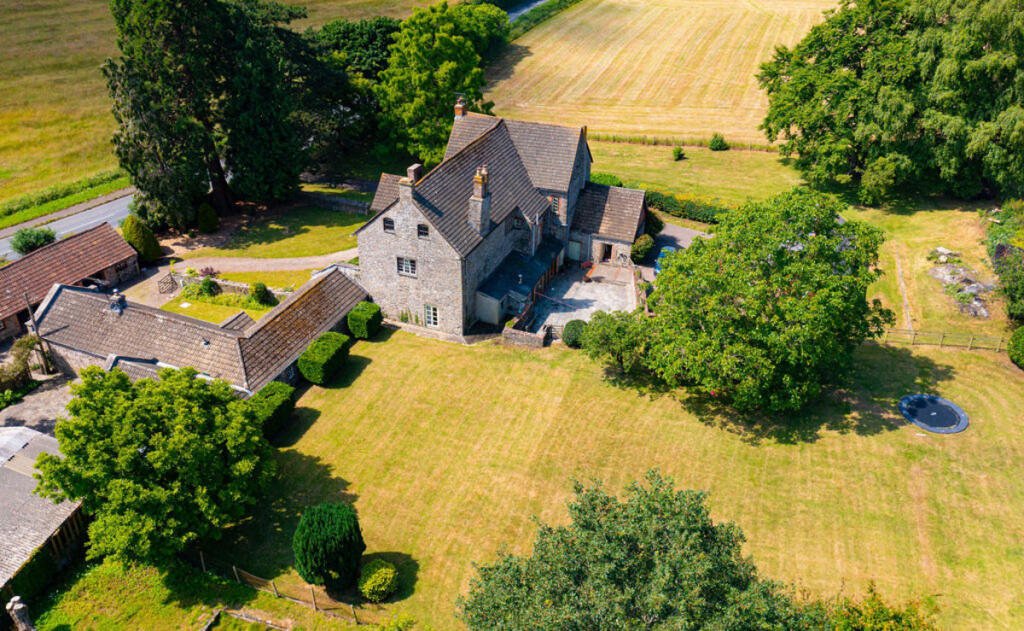 House in Abergavenny, Gobion Fawr - View 5