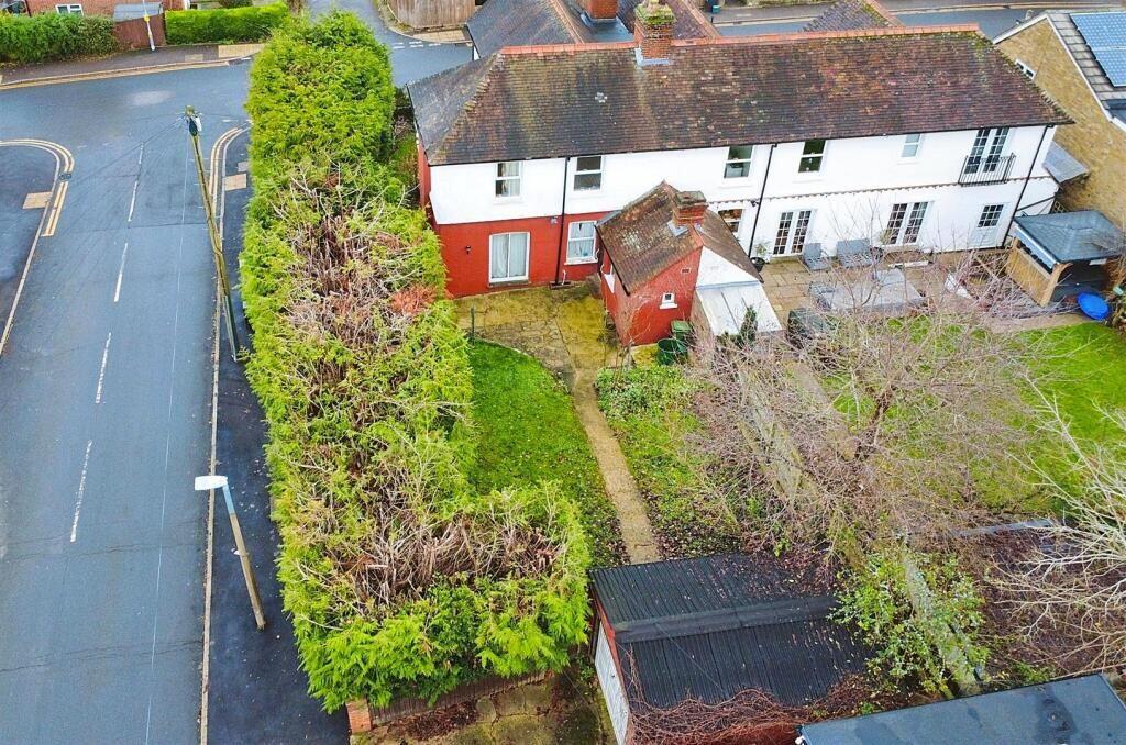 House in Dacorum, Hertfordshire - View 2