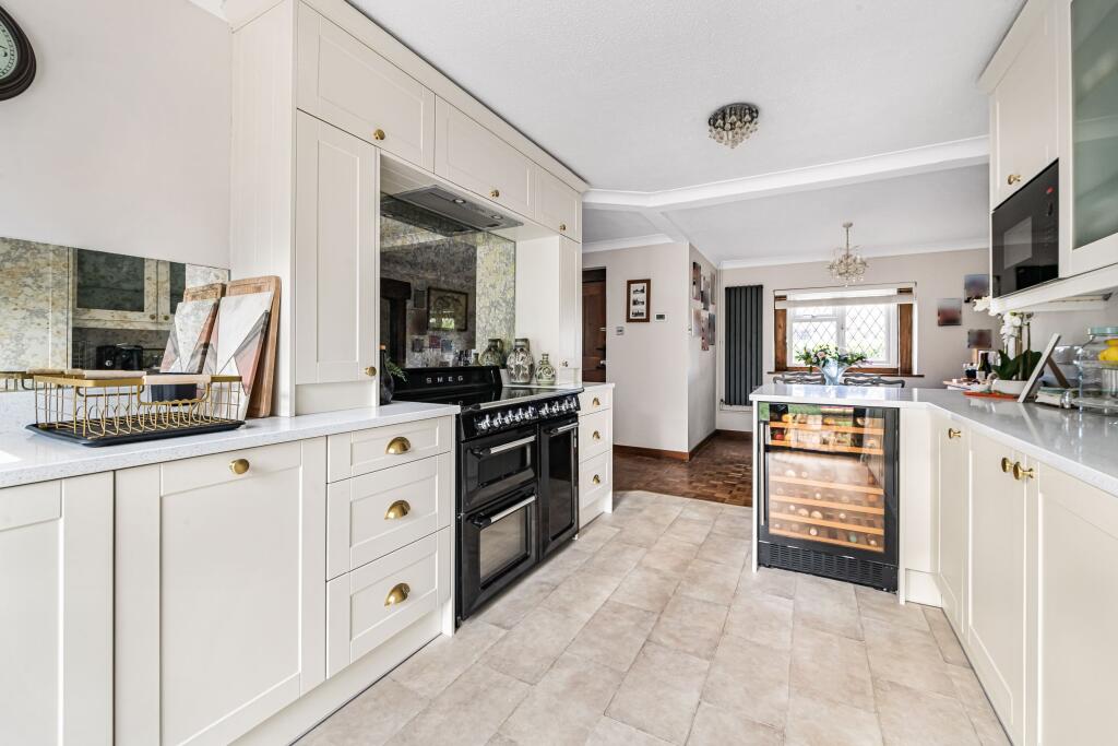 House in Tunbridge Wells, Goudhurst - More