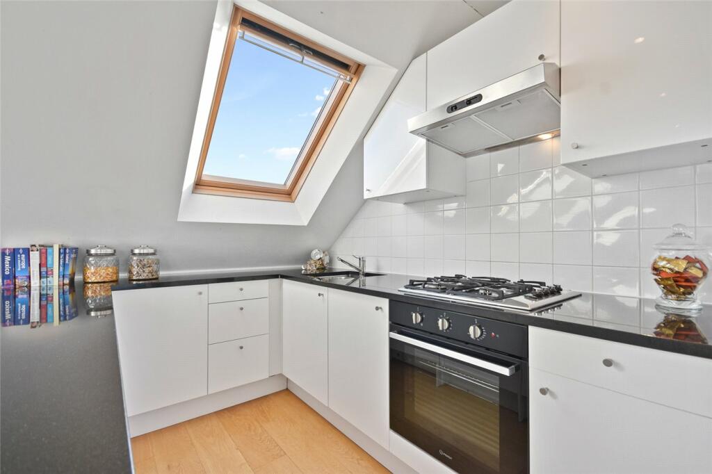 Apartment in London - View 4