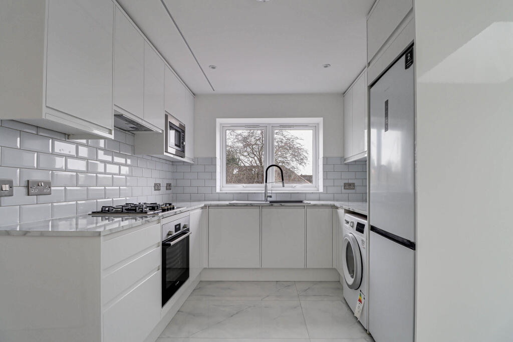 Additional image 3 of Green Lane, St Albans, St Albans, AL3