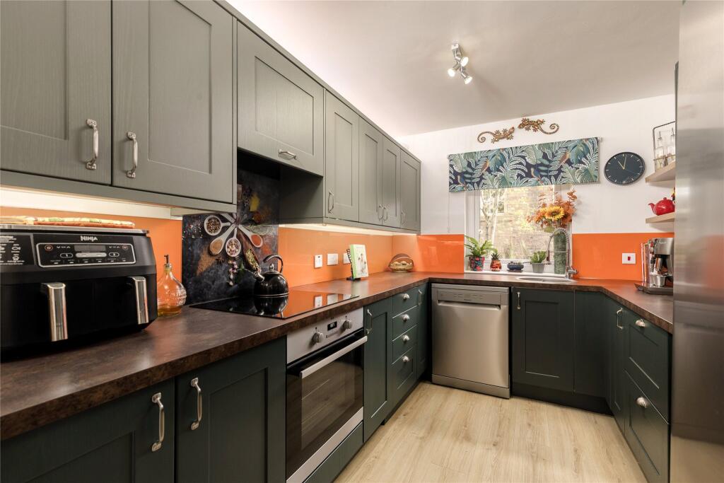 Sunbury Place, Edinburgh, Midlothian - View 3