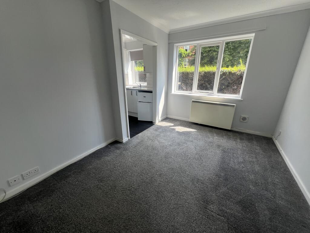 Apartment in Hungerford, West Berkshire - View 3