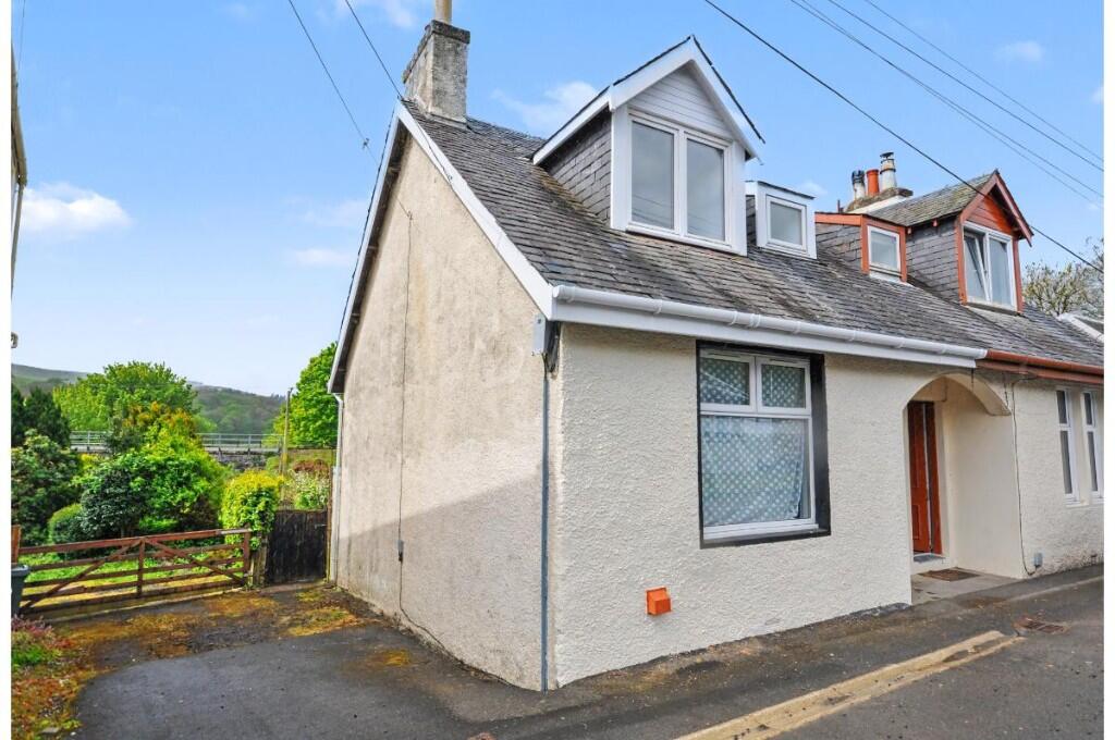 Main image of property: 7 Main Street, Pinwherry, KA26 0RN