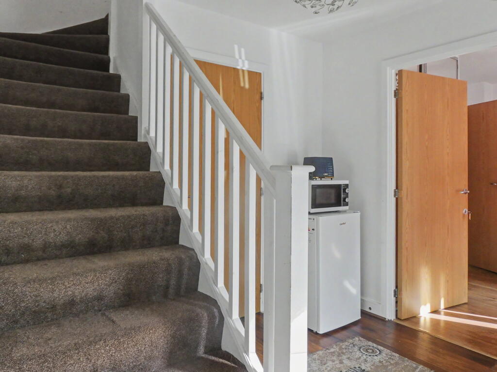 Apartment in Romford - View 5
