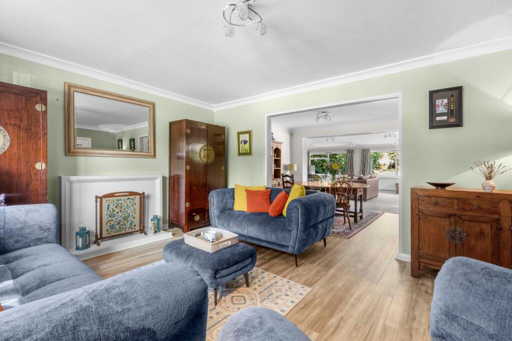 House in Hemel Hempstead, Beaconsfield - More