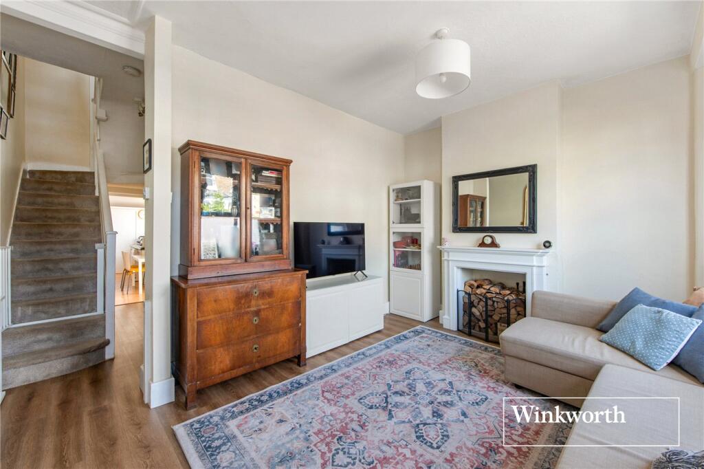 Main image of property: Long Lane, Finchley, London, N3