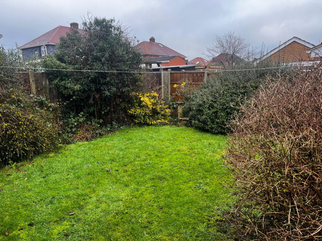 House in Mansfield, Nottinghamshire - More
