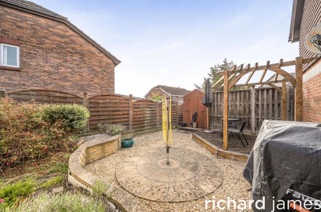 House in Swindon, Middleleaze, West Swindon - View 4