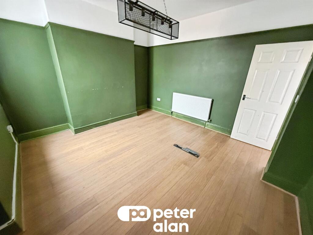 House in Blackwood, Caerphilly - View 4