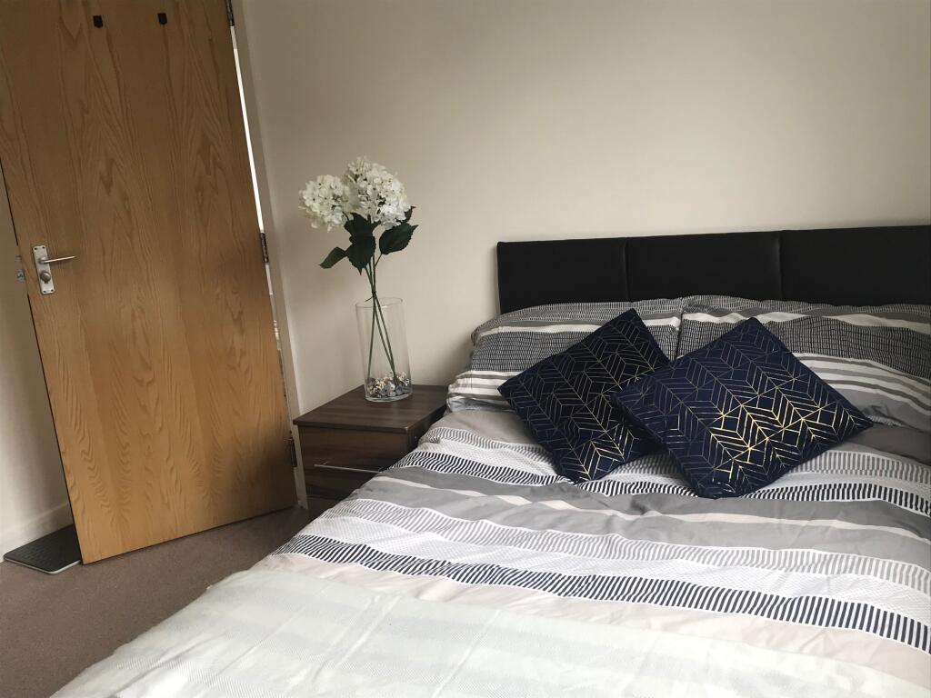 Upton Place, Rugeley, WS15