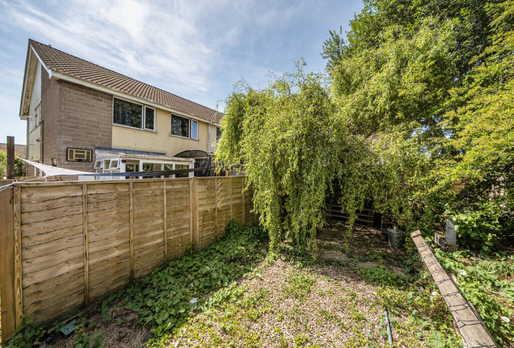 Apartment in Bath, West Hill Gardens, Westfield - More