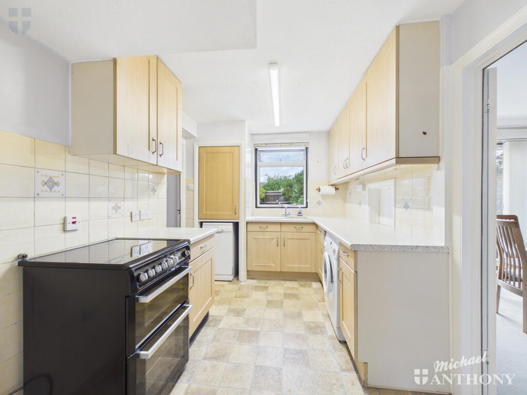 House in Aylesbury, Buckinghamshire - View 4