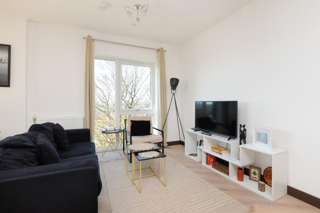 Apartment in Rochester - View 4