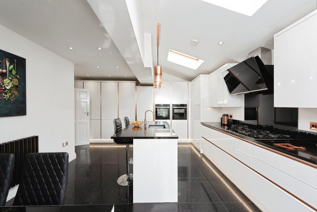 Hatton Green, Bedfont, Feltham, TW14 - View 3