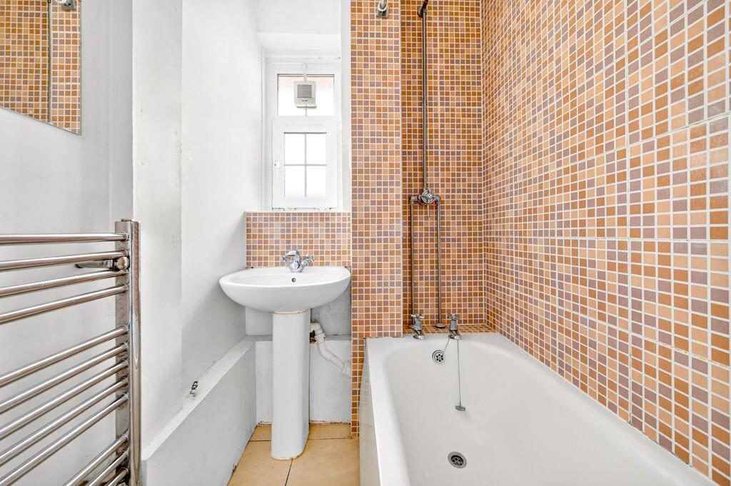 Apartment in London - More