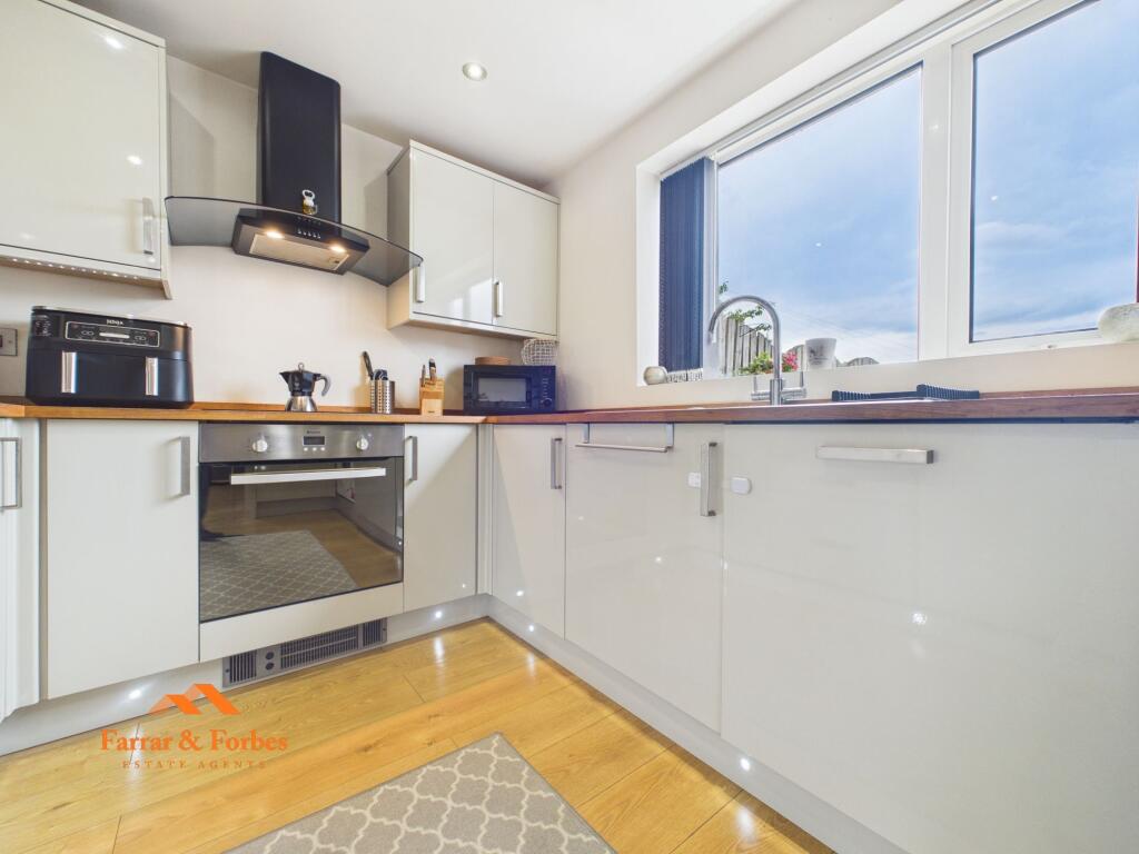 Holme Crescent, Trawden, BB8 photo 2