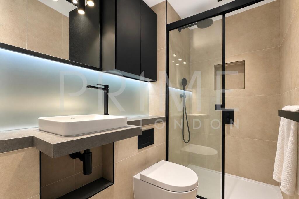 Apartment in London - More
