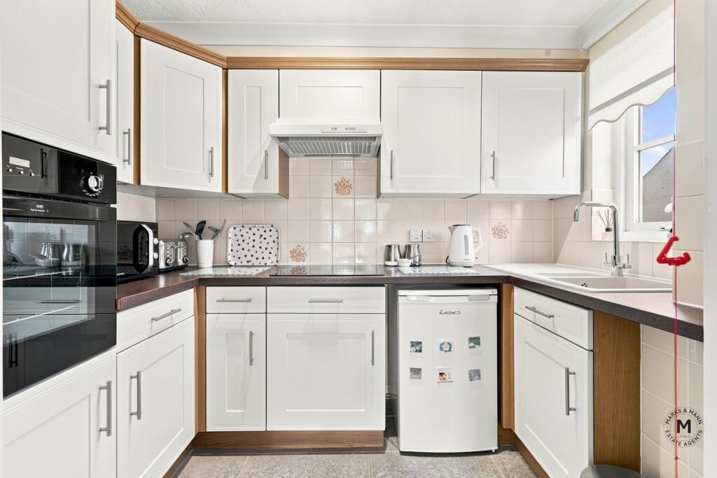Apartment in Ipswich, Suffolk - View 5