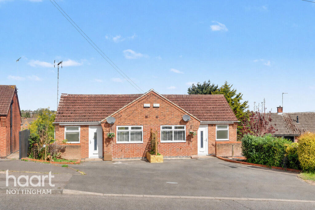 4-bed semi-detached on Southdale Road, Carlton, £280,000