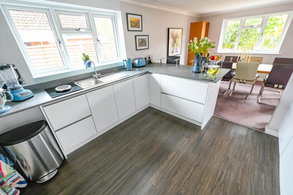 Keswick Way, Verwood, BH31 photo 4