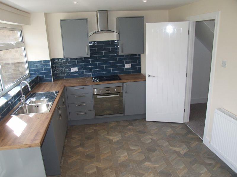 House in Lincoln - View 2