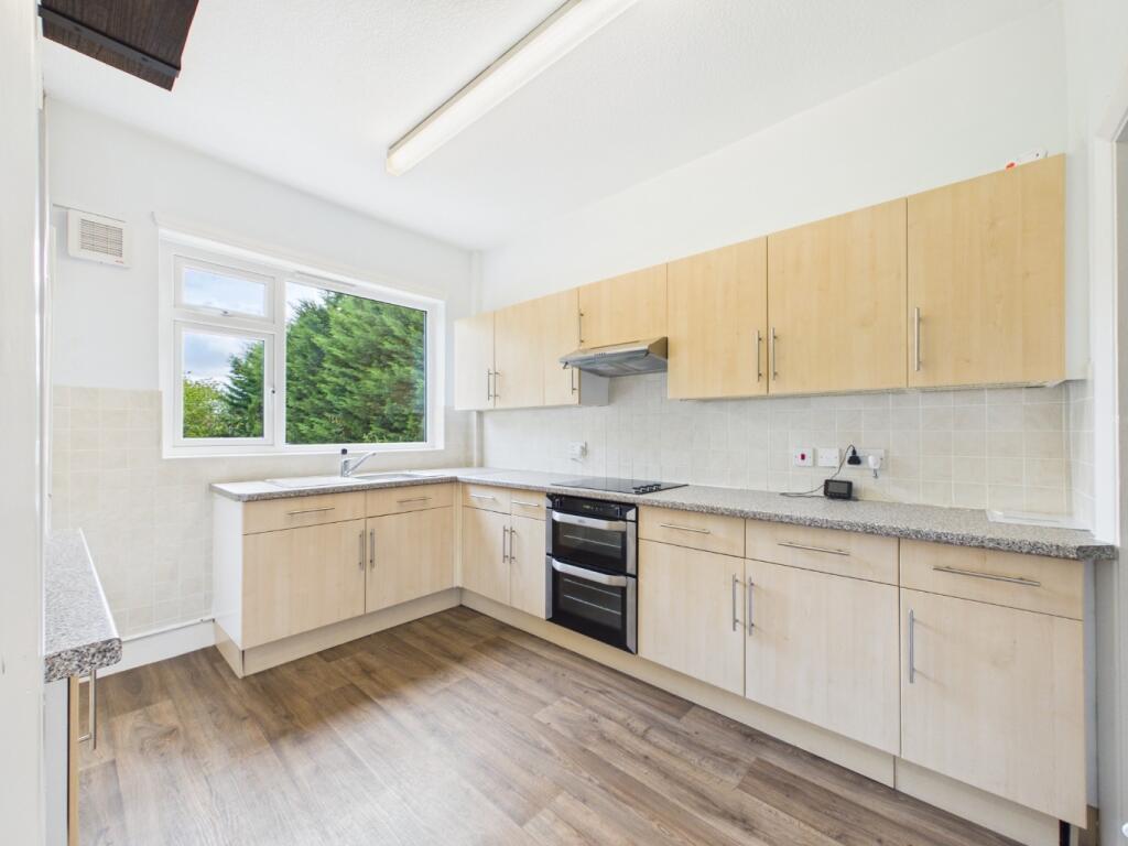 House in Bromley - View 5
