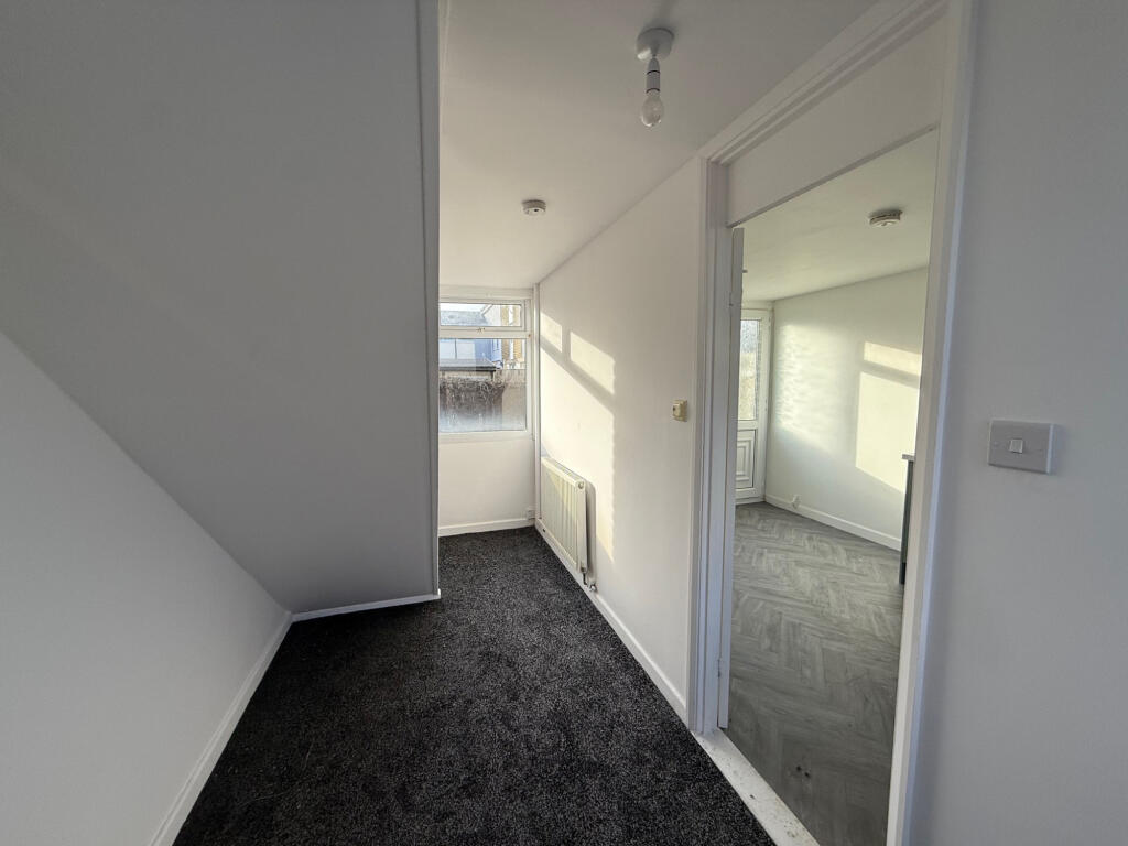 Main image of property: Cadeleigh Close, Hull, Yorkshire, HU7