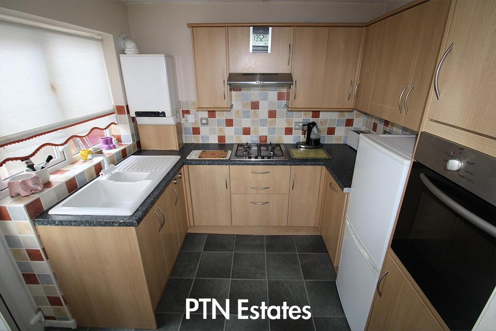 Conway Close, Kingswinford photo 2